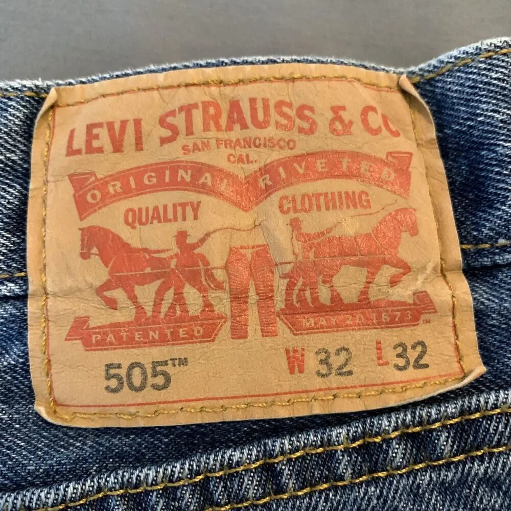 Levis 505 Jeans Mens 31x27 Blue Medium Wash Straight Leg Raw Hem Denim‎ Pants